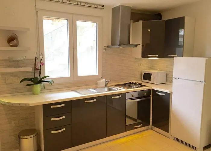 Apartment Zavalatica 184c Cara