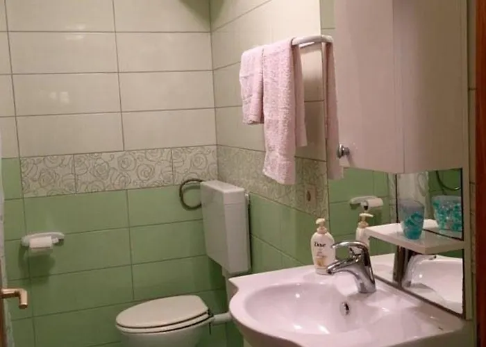Apartment Zavalatica 184c *